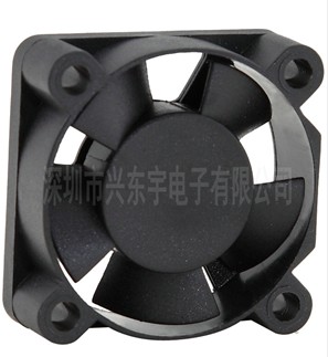 【电饭煲散热风扇】转子平衡轴心在哪里？